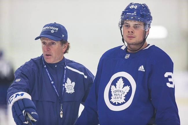 Babcock looking for more from Matthews, Marleau ahead of rematch with Winnipeg | iNFOnews.ca CP1148152727