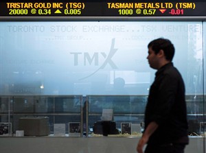 Toronto stock market unchanged as markets await Scotland referendum results | iNFOnews.ca CP29938584