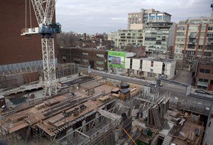 Condo boom doesn't mean Toronto housing bubble: RBC | iNFOnews.ca CP19511888