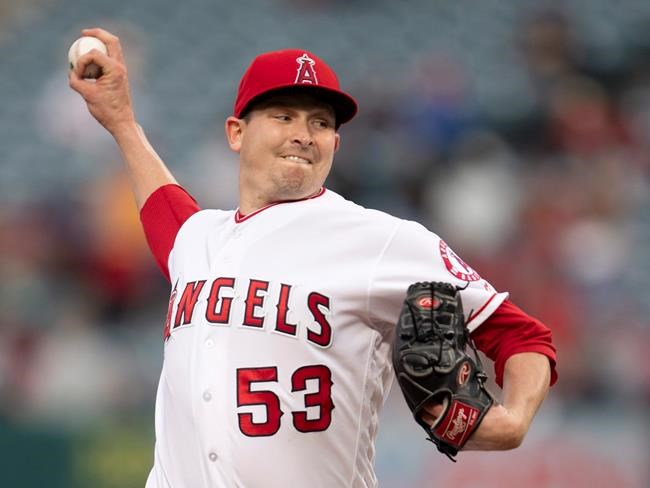 Giants add veteran pitcher Cahill on minor league deal | iNFOnews.ca Giants add veteran pitcher Cahill on minor league deal | iNFOnews.ca