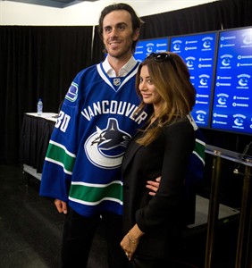 New documentary series to feature wives and girlfriends of NHL stars | iNFOnews.ca New documentary series to feature wives and girlfriends of NHL stars | iNFOnews.ca