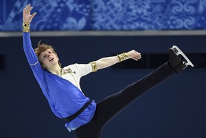 Kevin Reynolds withdraws from Skate Canada due to ill-fitting skates | iNFOnews.ca CP30449185