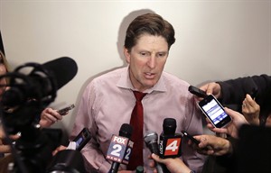 Red Wings coach Mike Babcock says extension rumour is like a 'fantasy world' | iNFOnews.ca CP31077985