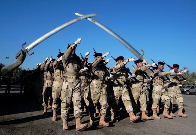 Male-dominated Iraqi military getting used to female soldiers: Canadian general | iNFOnews.ca