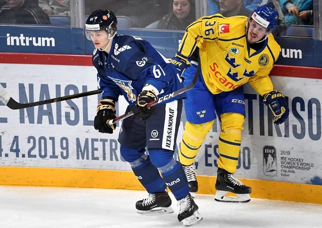 Defenceman Teemu Kivihalme signs with Toronto Maple Leafs | iNFOnews.ca