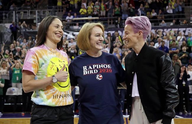 Toronto, Seattle mayors make friendly wager over outcome of MLS Cup Final | iNFOnews.ca