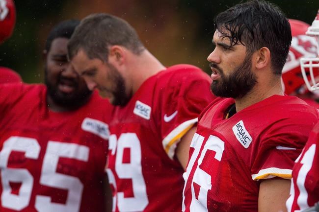Kansas City Chiefs sign Canadian Laurent Duvernay-Tardif to five-year extension | iNFOnews.ca Kansas City Chiefs sign Canadian Laurent Duvernay-Tardif to five-year extension | iNFOnews.ca