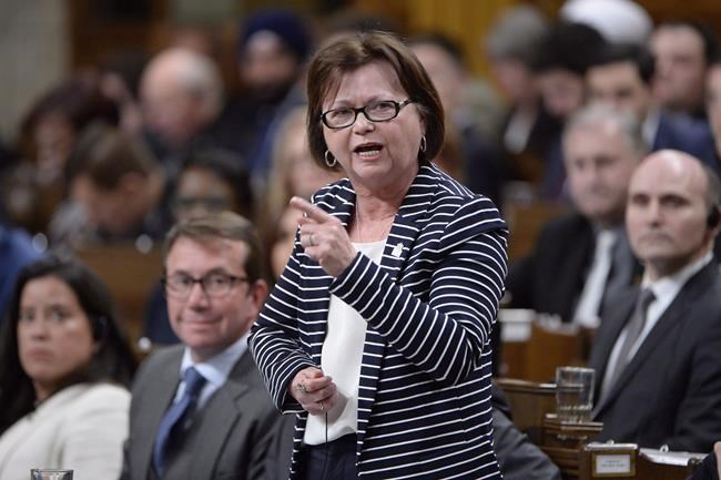 Senior execs overseeing troubled pay system no longer on Phoenix file: minister | iNFOnews.ca