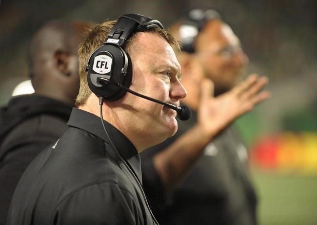 Riders coach/GM Chris Jones continues to use quarterback rotation | iNFOnews.ca