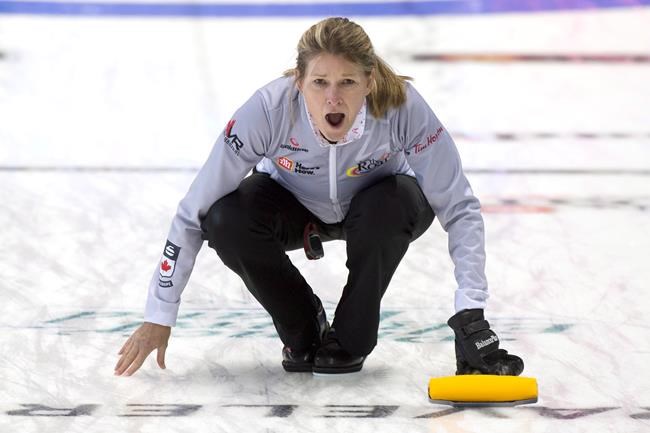 Veteran skip Sherry Middaugh opens with victory at Road to the Roar | iNFOnews.ca