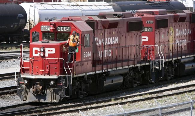 CP Rail raises quarterly dividend 27.5 per cent after strong first quarter | iNFOnews.ca