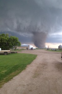 Tornadoes pass close to several Saskatchewan towns: Residents say | iNFOnews.ca Tornadoes pass close to several Saskatchewan towns: Residents say | iNFOnews.ca