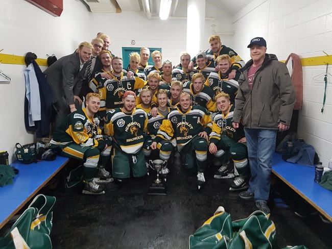 Sask. RCMP say 14 dead, 14 hurt after truck collided with bus carrying hockey team | iNFOnews.ca