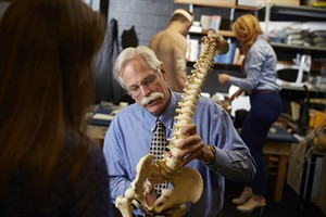 Study offers suggestions on what to do when sex is a pain in the back | iNFOnews.ca CP29824869