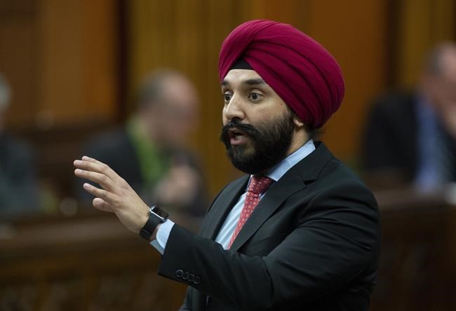 Federal government gives Big 3 telcos two years to bring down wireless prices | iNFOnews.ca