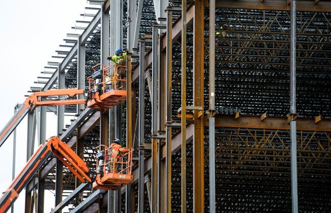Canadian economy added 35,200 jobs in December, unemployment rate falls | iNFOnews.ca CP1123815511