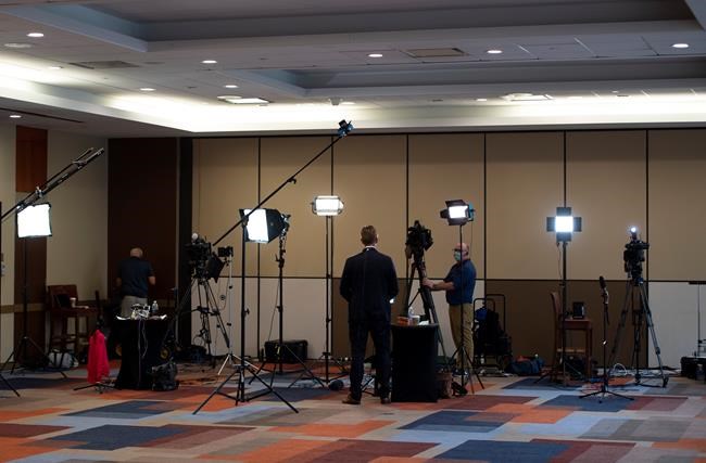 Media study says hundreds of Canadian radio stations, TV outlets risk closure | iNFOnews.ca