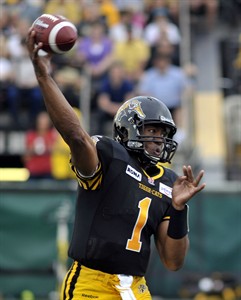 Hamilton quarterback Henry Burris named CFL's offensive player of the week | iNFOnews.ca