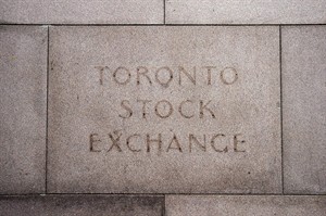 TSX heads for weak open, traders look to data, Sobeys to shut 50 stores | iNFOnews.ca CP28912741