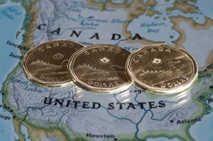 Loonie lower, markets risk-averse amid airliner crash, Mideast fighting | iNFOnews.ca CP29166009
