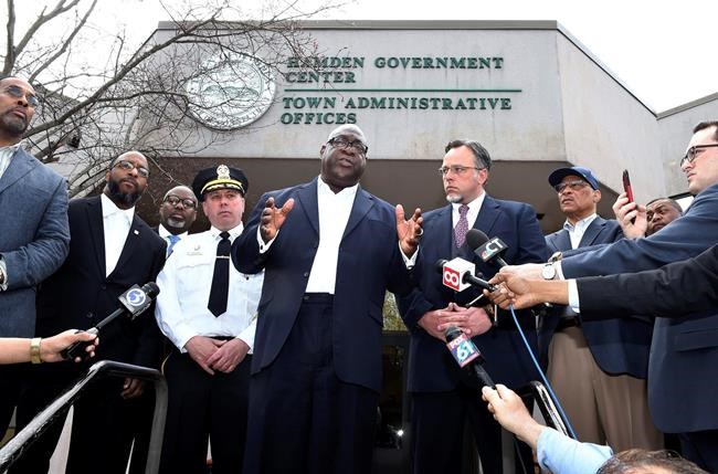 Mayor: Officer should be fired for Connecticut shooting | iNFOnews.ca