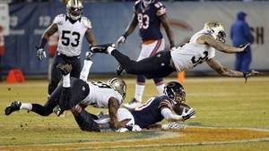 Drew Brees throws 3 TD passes, Saints beat Bears 31-15 to grab NFC South lead | iNFOnews.ca CP31130072