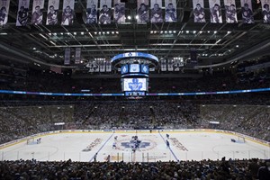 This ain't your daddy's HNIC: Rogers makes mark on new hockey broadcast | iNFOnews.ca CP30214307