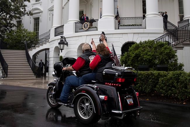 Trump turns Memorial Day event into quasi campaign rally | iNFOnews.ca