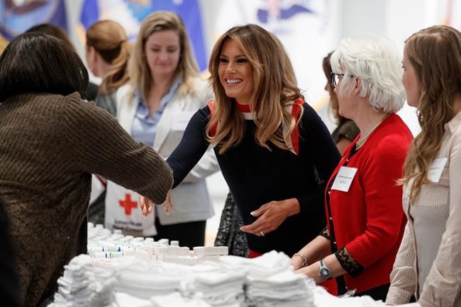 Melania Trump, Karen Pence assemble comfort kits for troops | iNFOnews.ca Melania Trump, Karen Pence assemble comfort kits for troops | iNFOnews.ca