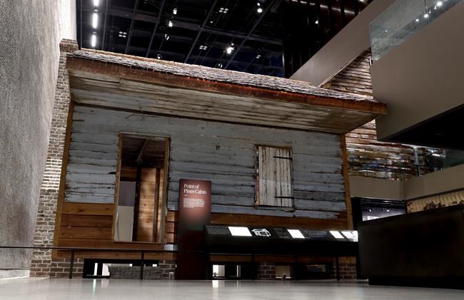 Woman who lived in former slave cabin visits Smithsonian | iNFOnews.ca