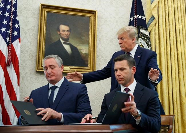 Border numbers dip below 100k for 1st time in months | iNFOnews.ca