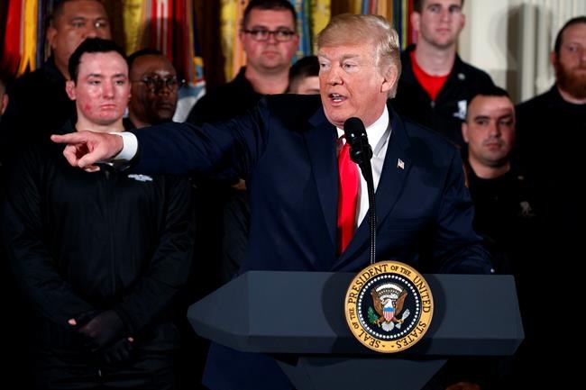 Trump meets wounded soldiers, pledges support for vets | iNFOnews.ca Trump meets wounded soldiers, pledges support for vets | iNFOnews.ca