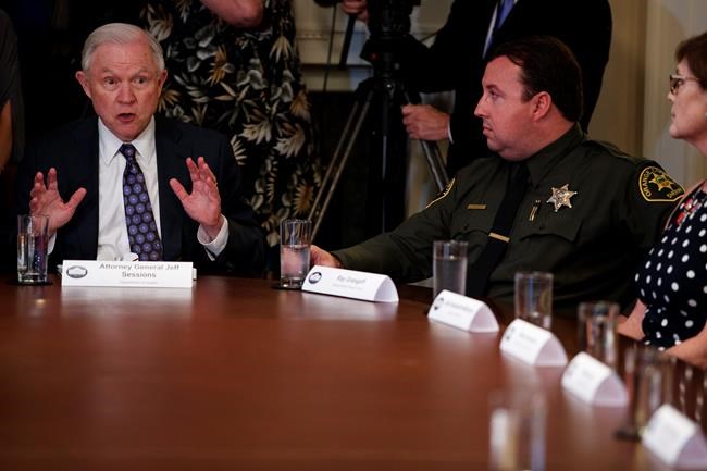 Trump rails against California for its immigration policies | iNFOnews.ca