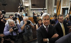 JPMorgan Chase CEO arrives to testify before Congress on $2 billion trading loss | iNFOnews.ca CP18782798