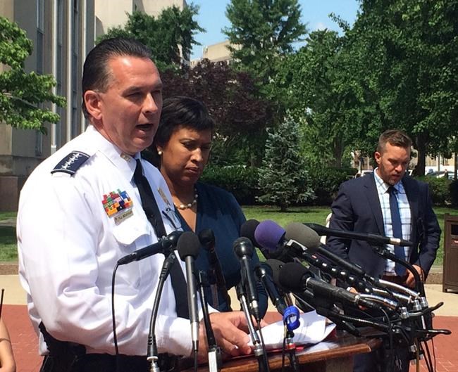 Authorities: Tip led police to armed man at DC Trump hotel | iNFOnews.ca Authorities: Tip led police to armed man at DC Trump hotel | iNFOnews.ca