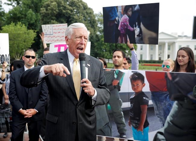 GOP struggles to salvage immigration bill, postpones vote | iNFOnews.ca CP310327721