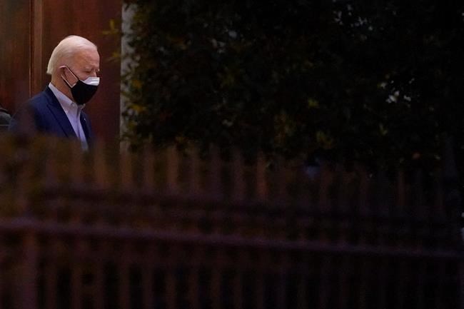 Biden pays a visit to ailing former GOP Sen. Bob Dole | iNFOnews.ca Biden pays a visit to ailing former GOP Sen. Bob Dole | iNFOnews.ca