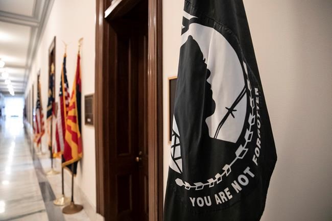 Former Vietnamese jailer says he respected late Sen. McCain | iNFOnews.ca