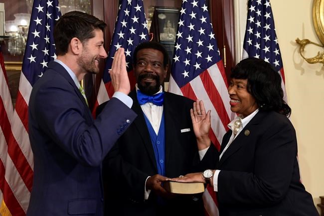 Detroit Council President Brenda Jones sworn into Congress | iNFOnews.ca CP1146903585