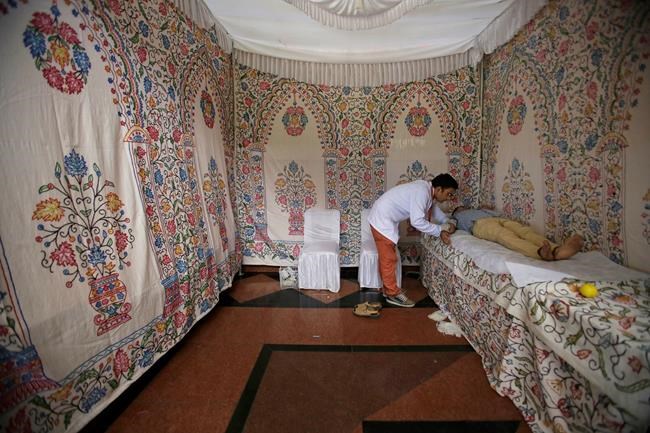 Indian troops fire at Kashmir protesters; 14 injured | iNFOnews.ca