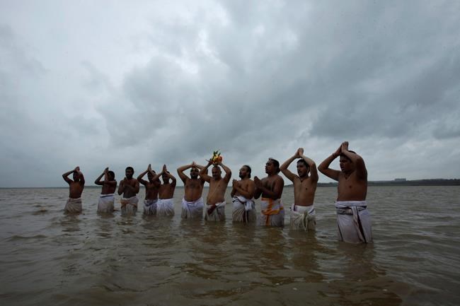 Scientific robots to swim in Bay of Bengal in monsoon study | iNFOnews.ca
