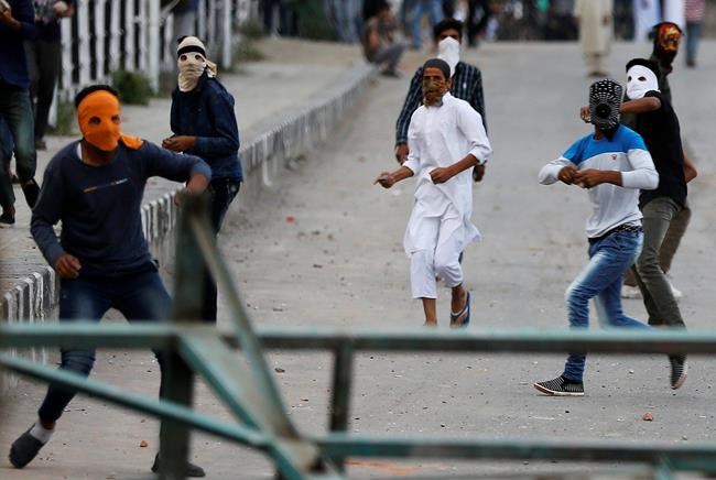 2 more deaths occur in Kashmir as anti-India protests endure | iNFOnews.ca CP11741667