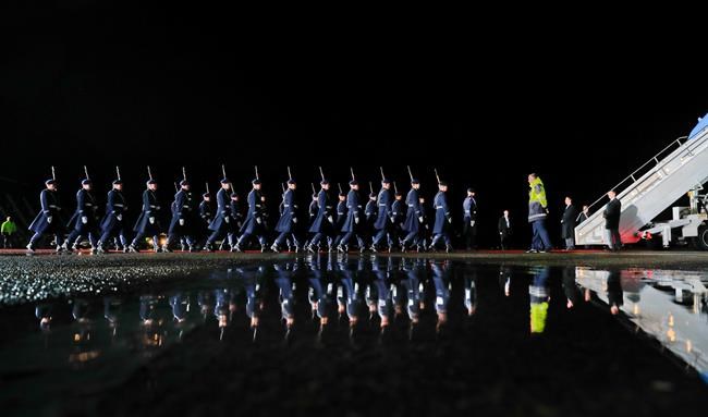 Obama, nudging Trump, says he must 'stand up' to Russia | iNFOnews.ca