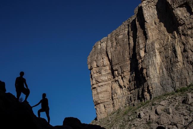 Border wall could leave some Americans on 'Mexican side' | iNFOnews.ca