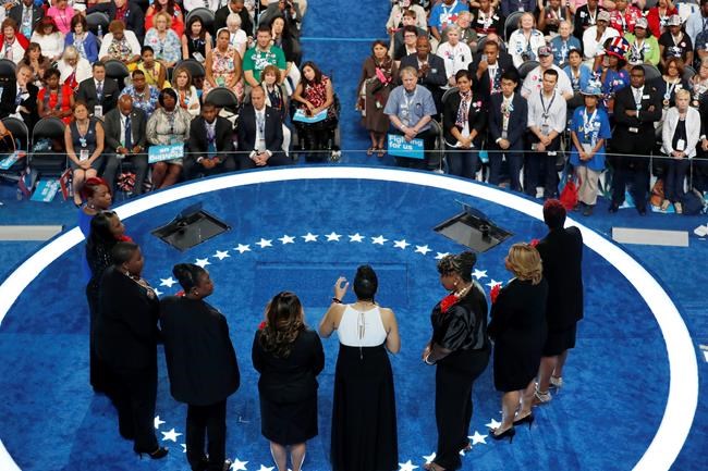 Clinton, Dems put gun control at centre of convention stage | iNFOnews.ca Clinton, Dems put gun control at centre of convention stage | iNFOnews.ca