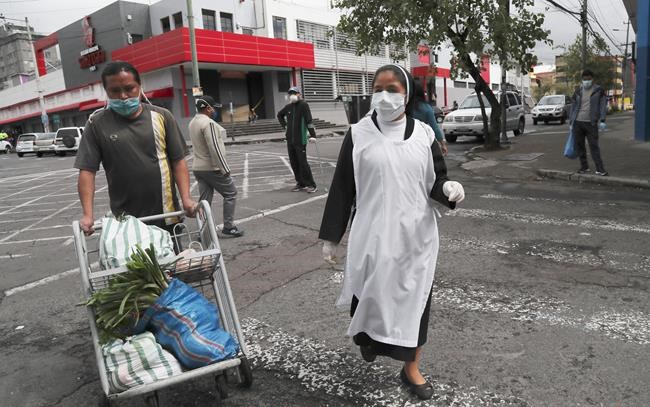In Ecuador, families wait with their dead as bodies pile up | iNFOnews.ca