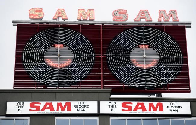 Iconic Sam the Record Man sign shines again in Toronto after more than a decade | iNFOnews.ca