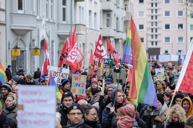 Over 5,000 rally against 100 German far-right protesters | iNFOnews.ca Over 5,000 rally against 100 German far-right protesters | iNFOnews.ca
