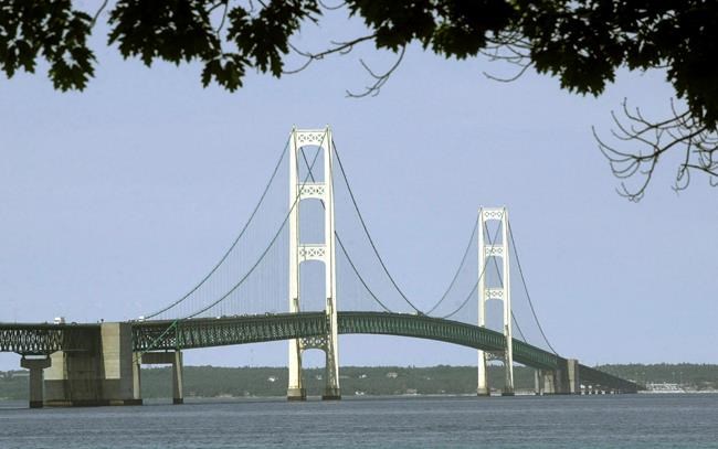 Report: Lake oil spill in Michigan would cost nearly $2B | iNFOnews.ca CP1990452665