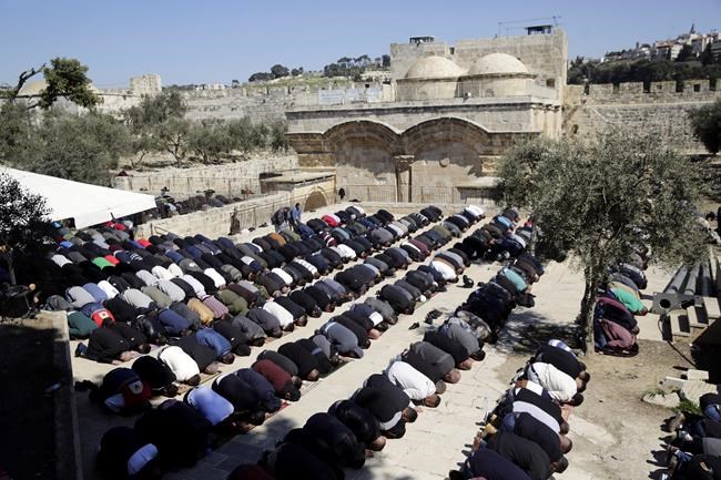 Al-Aqsa prayers pass peacefully after Israel-Jordan talks | iNFOnews.ca